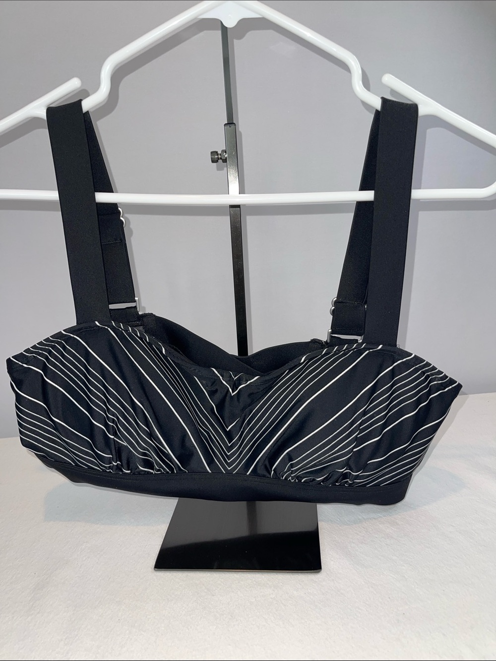 Athleta Bikini Top 36B/C Black White Striped Underwire Swim Top